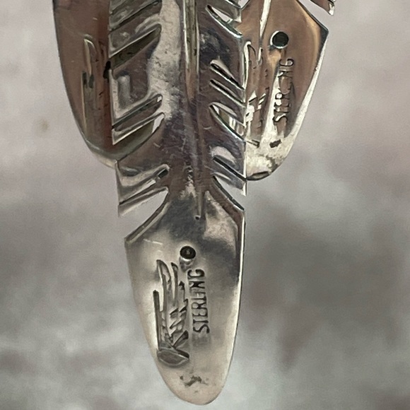 Ray Tracey Vintage Navajo Feather Sterling Silver Earrings - Picture 4 of 4
